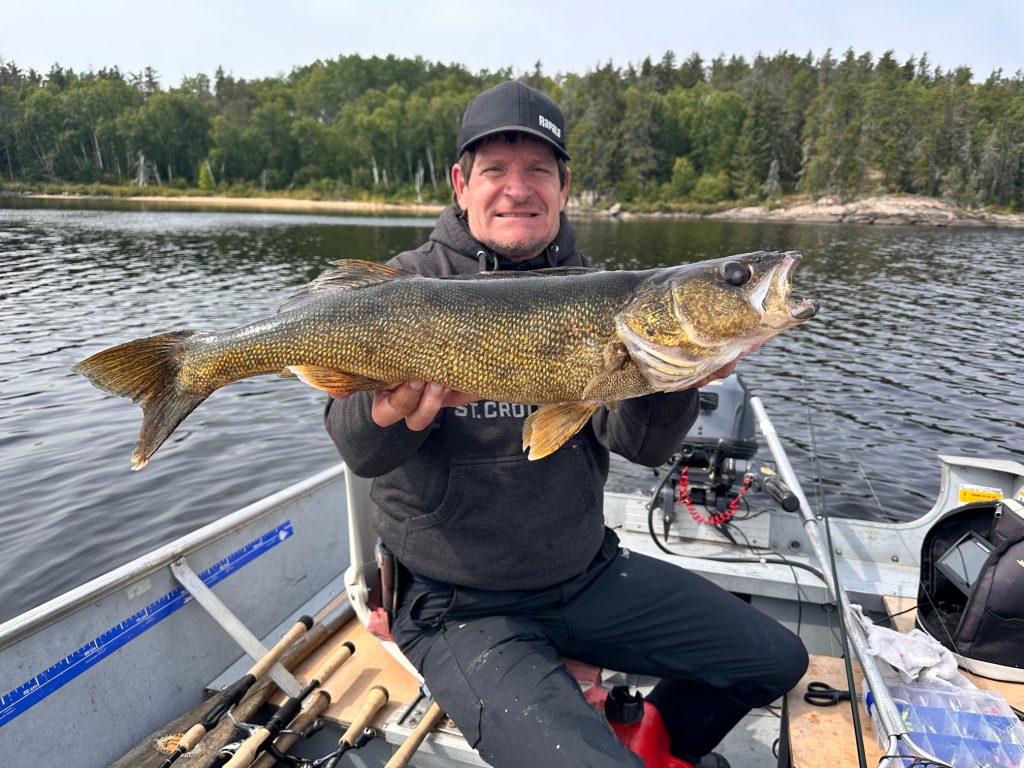 roger-walleye13