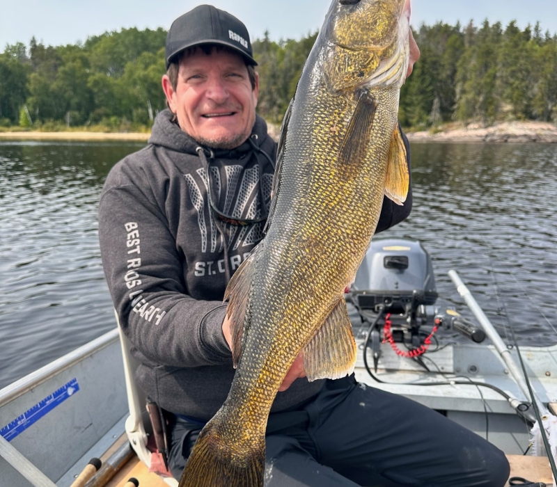 roger-walleye12